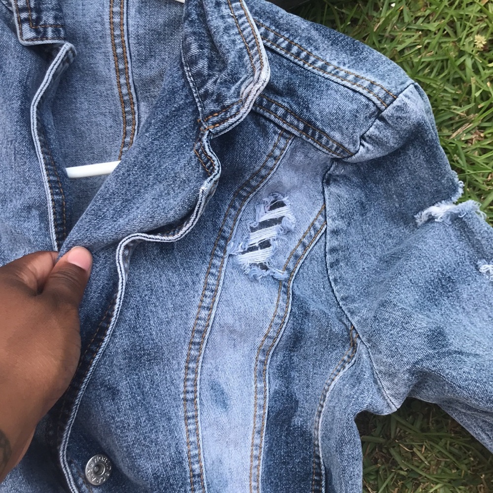 Distressed Jean Jacket - Picture 4 of 6